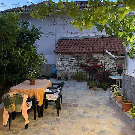 Luigi Guest House Gjirokastër المظهر الخارجي الصورة