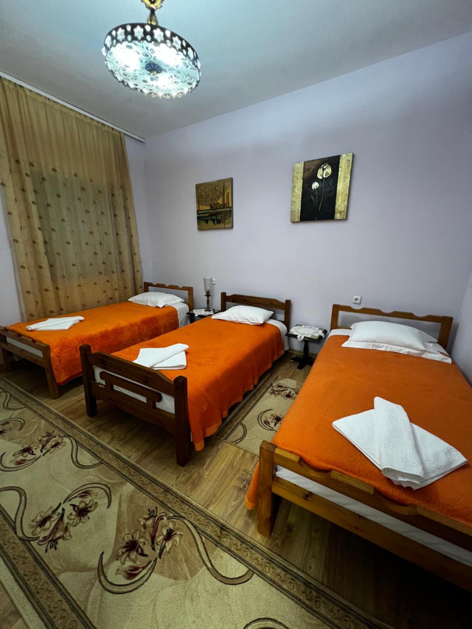 Luigi Guest House Gjirokastër المظهر الخارجي الصورة